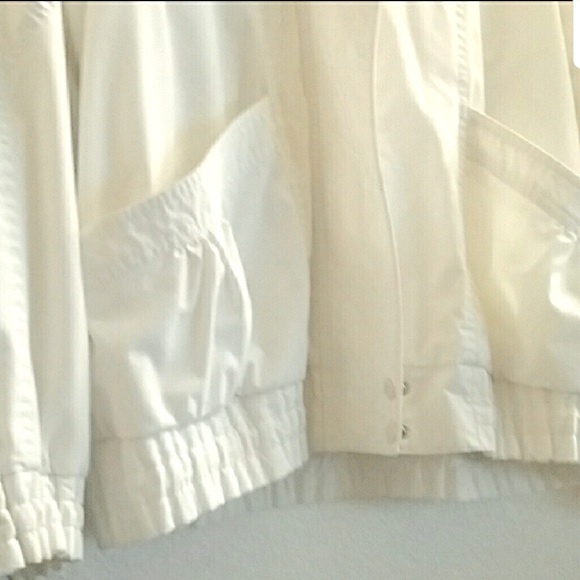 VINTAGE INTERNATIONAL SCENE 90's white jacket 12 - Picture 7 of 8